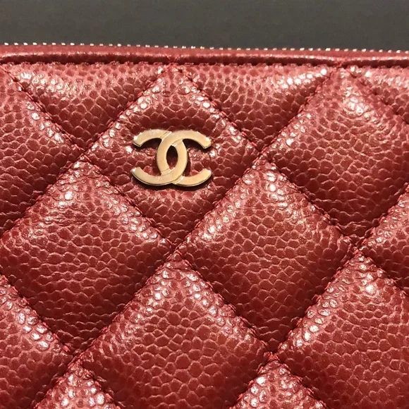 Authentic CHANEL Cherry Color Caviar Large Clutch | Cosmetic Bag - Picture 3 of 11